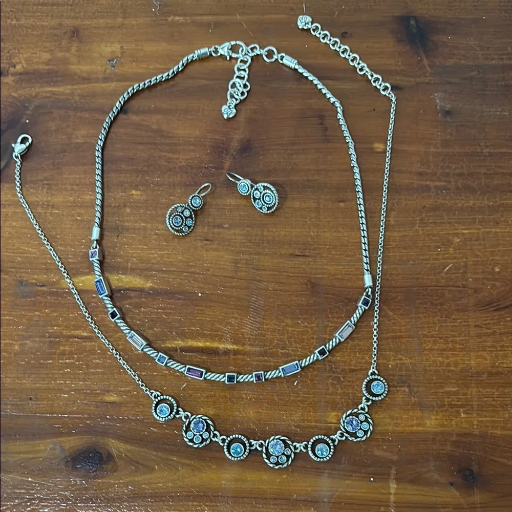 Elegant Silver and Blue Jewelry Set - Picture 2 of 6